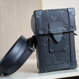 Louis Vuitton VERTICAL TRUNK Mini Handbag for Men – Black