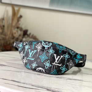 Louis Vuitton Discovery Fanny Pack Bag