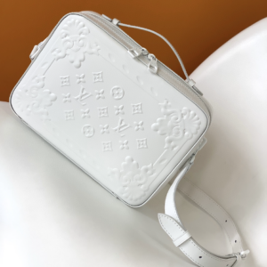 Louis Vuitton Handle Soft Trunk handbag – White