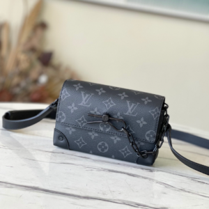 Louis Vuitton Steamer Wearable Wallet – Black