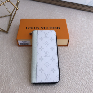 Louis Vuitton Taïgarama Zippy Vertical Wallet – White