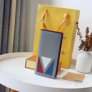 Louis Vuitton Brazza Wallet – Gray