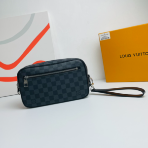 Louis Vuitton Damier Graphite Kasai Clutch – Gray